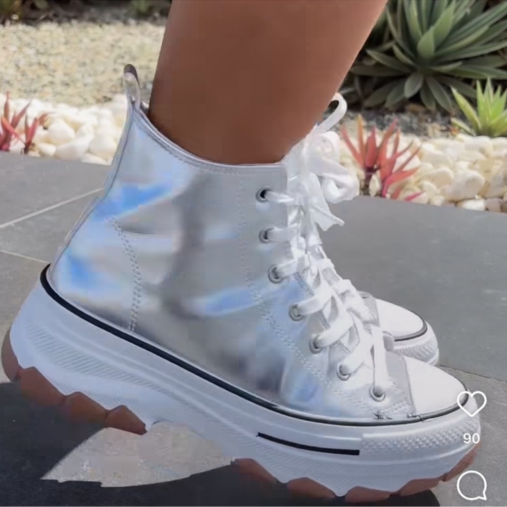 🔴🆕 Silver Metallic High-Top Women's Sneakers